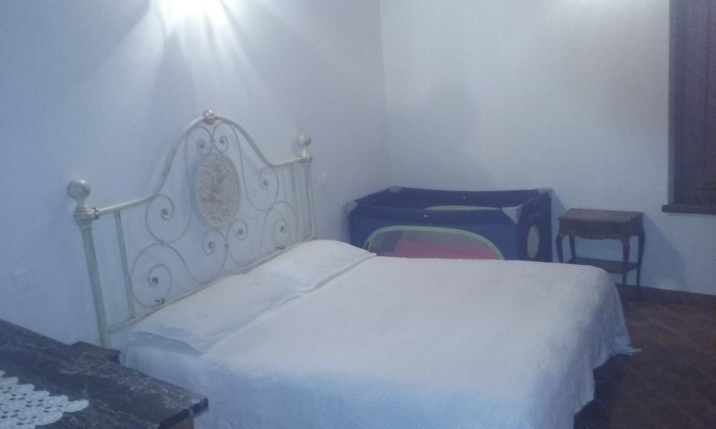 Agriturismo Il Poderetto Licciana Nardi Szoba fotó