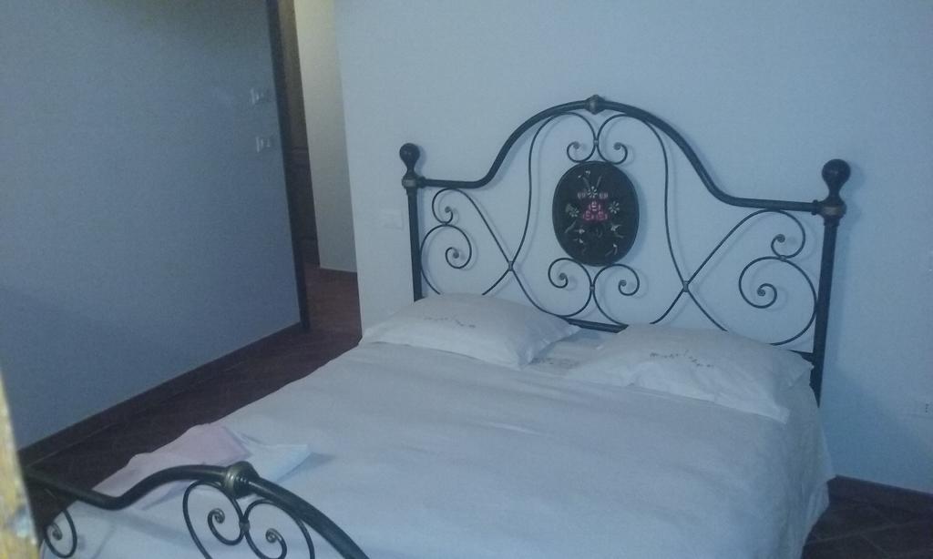 Agriturismo Il Poderetto Licciana Nardi Szoba fotó