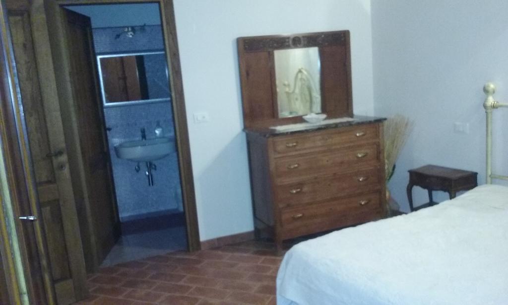 Agriturismo Il Poderetto Licciana Nardi Szoba fotó